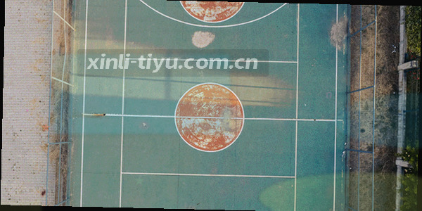 指南针与地图组成的帮助导航概念图
